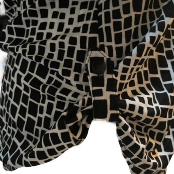 Kennith Cole Reactio - Picture 3 of 4